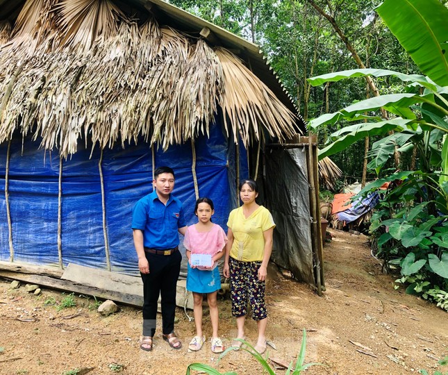 Chàng trai 9x nuôi cá trên lòng hồ thủy điện, thu trăm triệu mỗi năm - Ảnh 3.