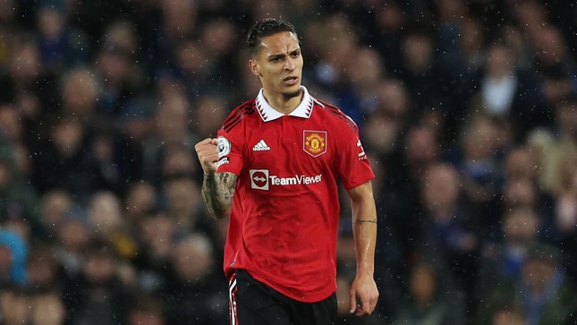 Tân binh 100 triệu euro của MU phá kỷ lục Ibrahimovic đang nắm giữ - Ảnh 1.