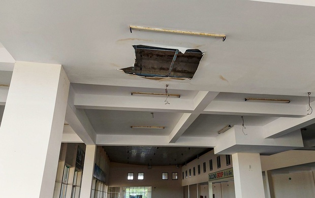 Khung cảnh bên trong bến xe bỏ hoang 10 năm ở Đà Nẵng, vừa bị ngân hàng rao bán để siết nợ - Ảnh 12. Khung cảnh bên trong bến xe bỏ hoang 10 năm ở Đà Nẵng, vừa bị ngân hàng rao bán để siết nợ - Ảnh 12.