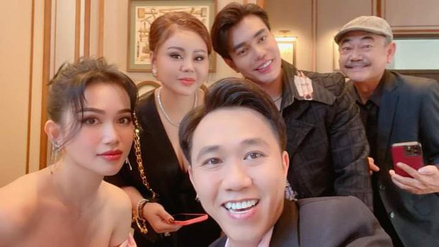 Lễ cưới Diệu Nhi - Anh Tú: Chú rể bật khóc, Trấn Thành - Trường Giang và dàn sao đình đám tề tựu - Ảnh 32. Lễ cưới Diệu Nhi - Anh Tú: Chú rể bật khóc, Trấn Thành - Trường Giang và dàn sao đình đám tề tựu - Ảnh 32.
