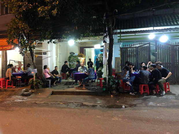 Lễ tang của người đẹp Hoa hậu Hoàn vũ Việt Nam Nguyễn Diana - Ảnh 2. Lễ tang của người đẹp Hoa hậu Hoàn vũ Việt Nam Nguyễn Diana - Ảnh 2.