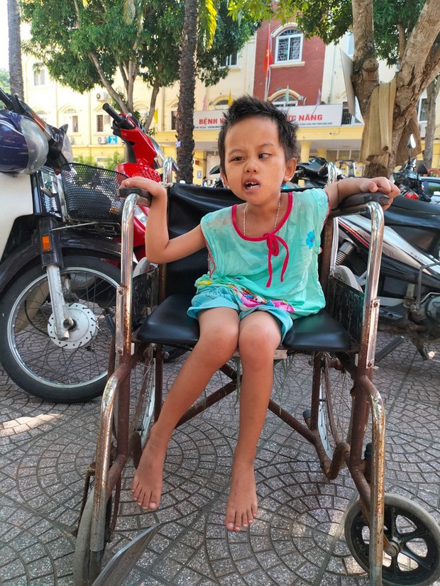 Lá thư đẫm nước mắt của người mẹ bị kẻ gian lừa mất sạch số tiền đi vay để chữa bệnh cho con - Ảnh 1. Lá thư đẫm nước mắt của người mẹ bị kẻ gian lừa mất sạch số tiền đi vay để chữa bệnh cho con - Ảnh 1.