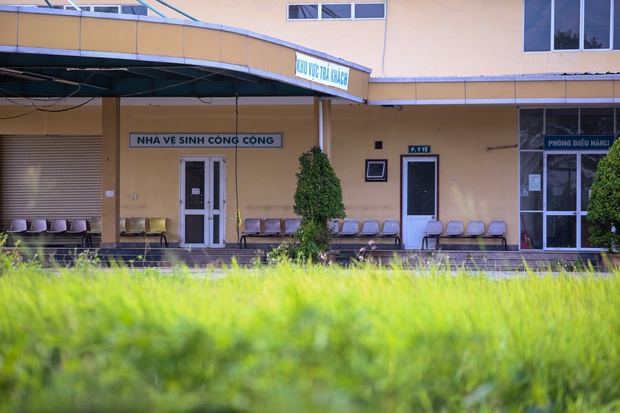 Khung cảnh bên trong bến xe bỏ hoang 10 năm ở Đà Nẵng, vừa bị ngân hàng rao bán để siết nợ - Ảnh 15. Khung cảnh bên trong bến xe bỏ hoang 10 năm ở Đà Nẵng, vừa bị ngân hàng rao bán để siết nợ - Ảnh 15.