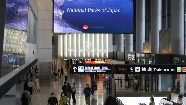 Nhật Bản mở cửa trở lại: Đặt mục tiêu thu về 5 nghìn tỉ yên từ du khách - Ảnh 1.