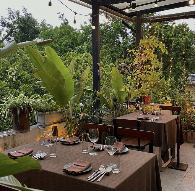 Những nhà hàng có không gian đẹp, đồ ăn ngon cho buổi hẹn hò lãng mạn dịp 20/10 ở Hà Nội - Ảnh 10.