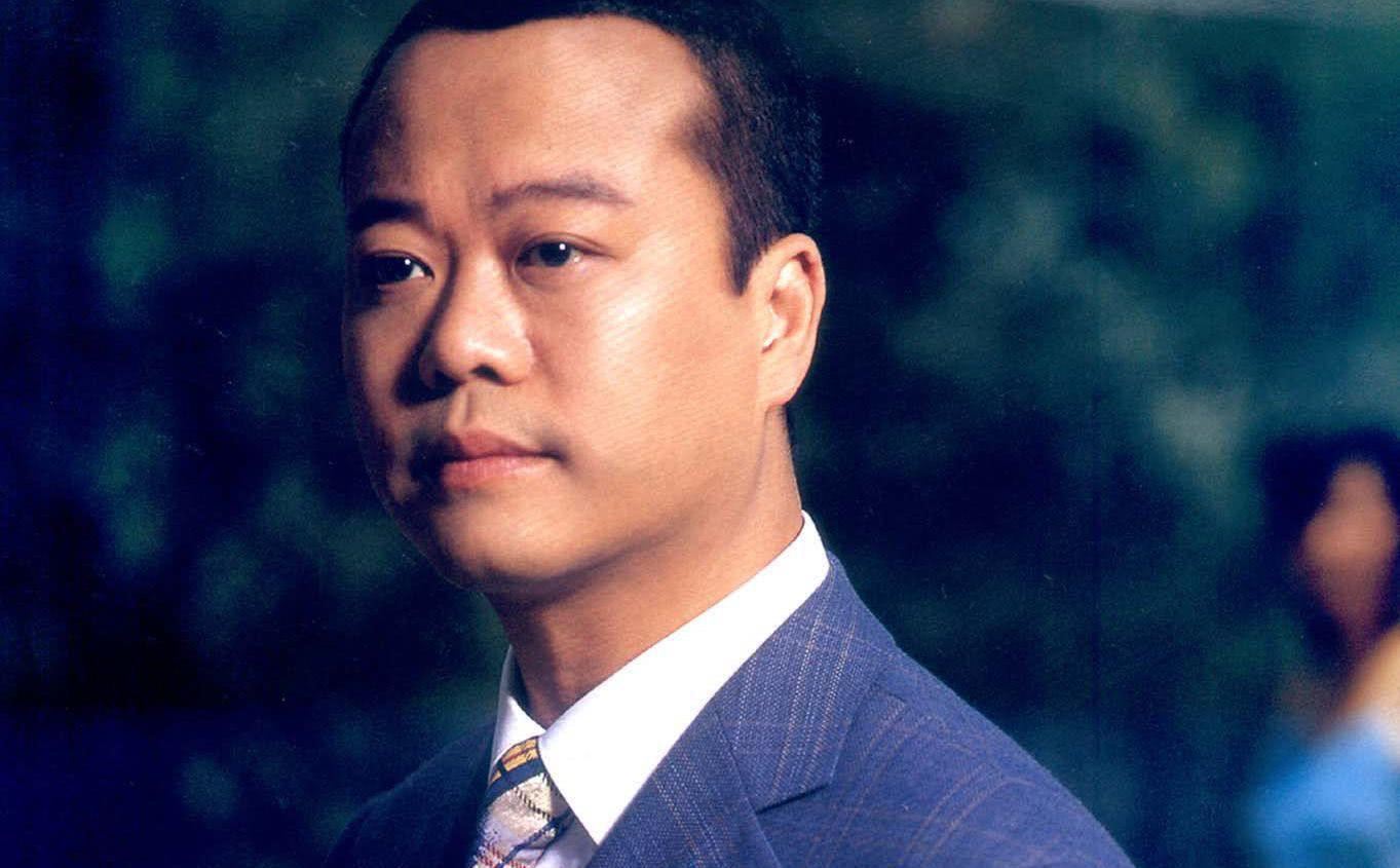 Tuổi xế chiều bệnh tật, không con cái nhưng hạnh phúc bên vợ của tài tử Âu Dương Chấn Hoa - Ảnh 1. Tuổi xế chiều bệnh tật, không con cái nhưng hạnh phúc bên vợ của tài tử Âu Dương Chấn Hoa - Ảnh 1.