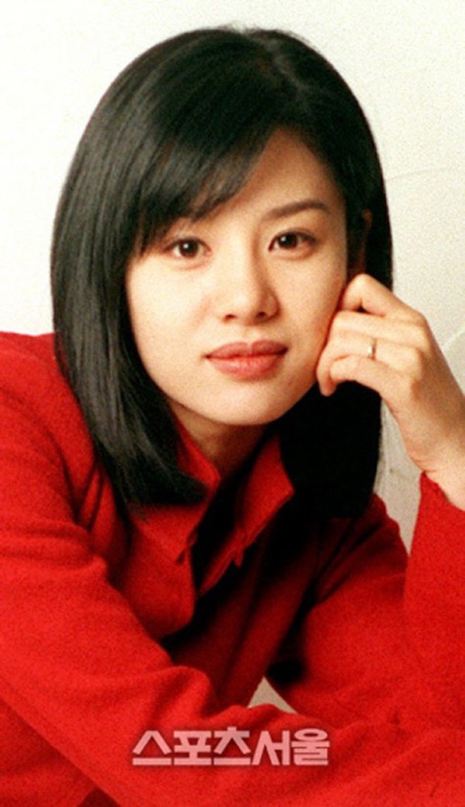  Chị gái Goo Jun Pyo Vườn Sao Băng ở tuổi 45: Sự nghiệp lẫy lừng, 21 năm chia tay So Ji Sub vẫn lẻ bóng - Ảnh 2.