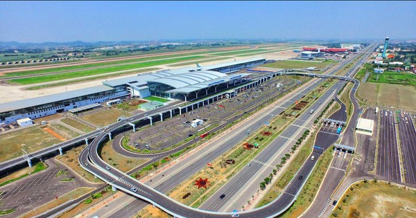 Bí thư Hà Nội nói về vị trí xây dựng sân bay thứ 2 - Ảnh 1.