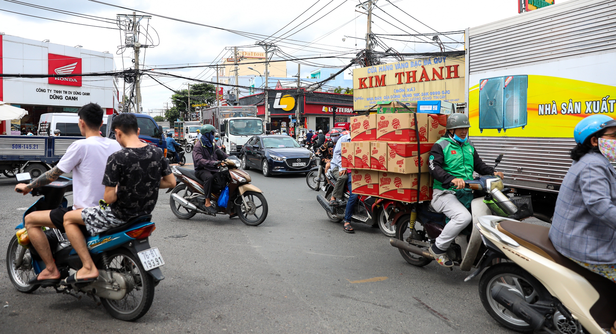 Phường có dân số đông nhất TP. Hồ Chí Minh - Ảnh 12.