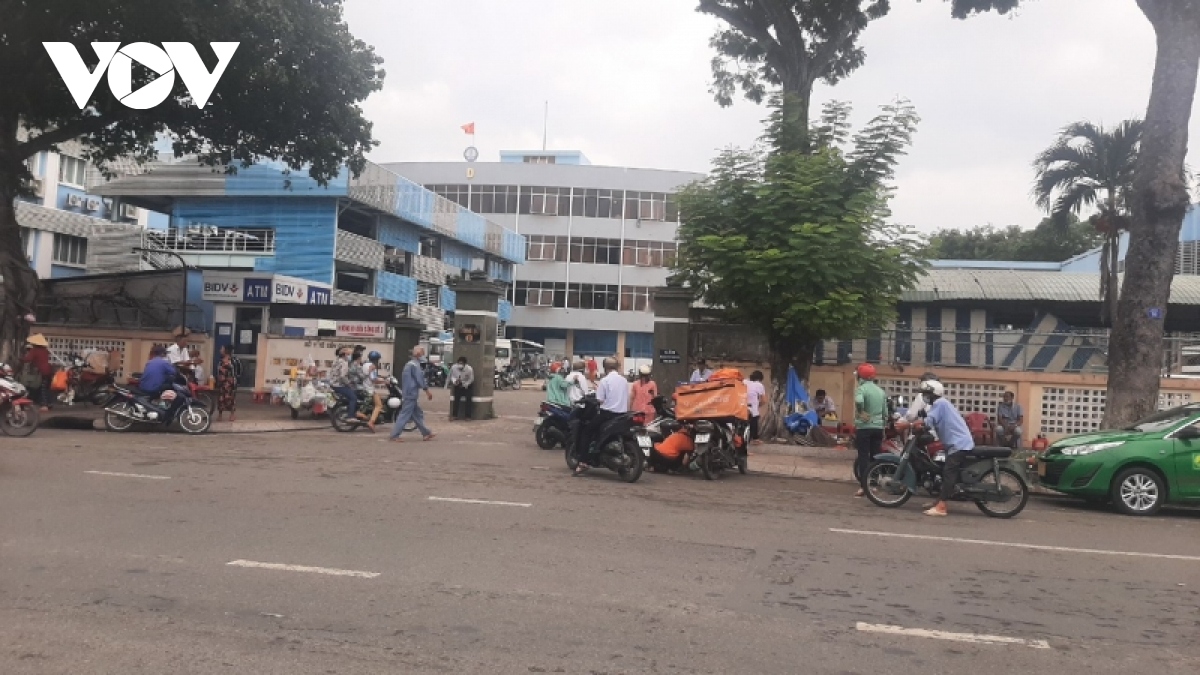 Bệnh nhân “kêu trời” vì máy chẩn đoán hình ảnh của bệnh viện lớn bị hỏng nhiều ngày - Ảnh 1. Bệnh nhân “kêu trời” vì máy chẩn đoán hình ảnh của bệnh viện lớn bị hỏng nhiều ngày - Ảnh 1.