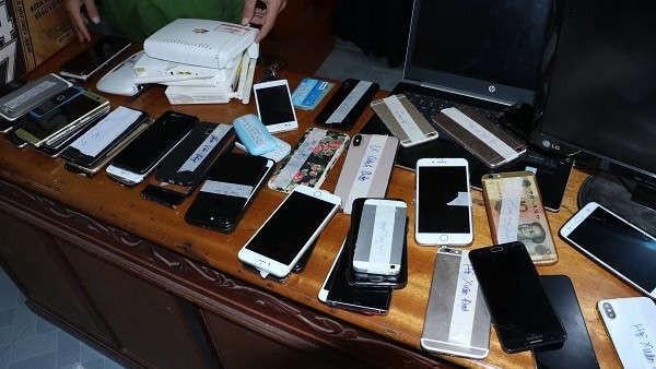 Bắt nam thanh niên trộm 50 chiếc điện thoại di động - Ảnh 2.