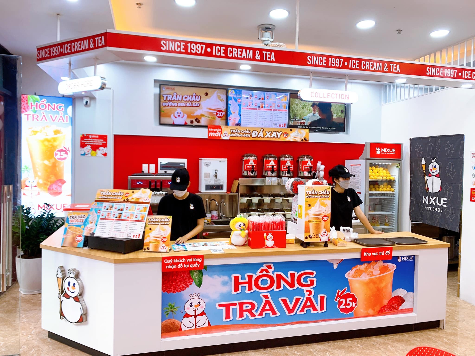 Ai đứng sau thương hiệu Mixue, chuyên bán kem và trà sữa giá bình dân, mở rầm rộ 600 cửa hàng khắp Việt Nam? - Ảnh 2. Ai đứng sau thương hiệu Mixue, chuyên bán kem và trà sữa giá bình dân, mở rầm rộ 600 cửa hàng khắp Việt Nam? - Ảnh 2.