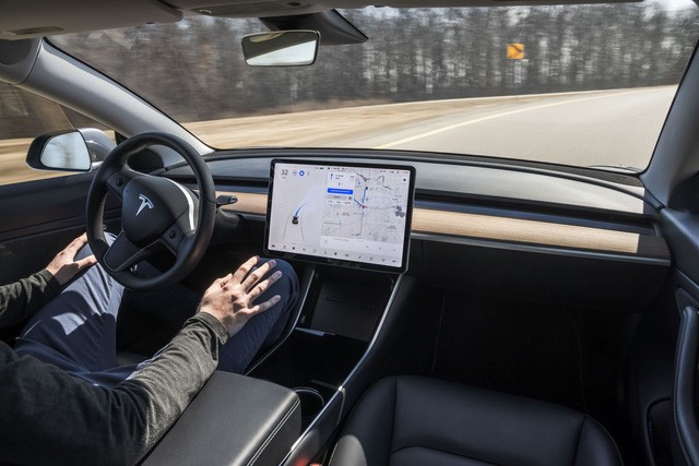 Tesla chưa sẵn sàng với xe tự lái hoàn toàn trong năm nay - Ảnh 1.
