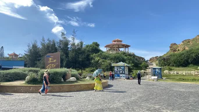 Động thái mới của Bình Định sau khi chấm dứt hoạt động hàng loạt dự án FLC - Ảnh 2. Động thái mới của Bình Định sau khi chấm dứt hoạt động hàng loạt dự án FLC - Ảnh 2.