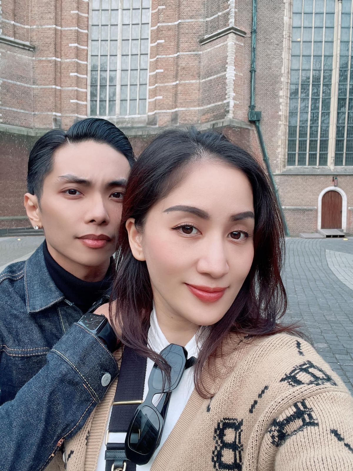 Khoảnh khắc khóa môi ngọt ngào của Khánh Thi - Phan Hiển bên trời Tây - Ảnh 9.