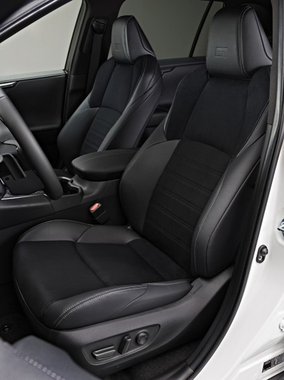 SUV cỡ trung bán chạy nhất thế giới Toyota RAV4 bổ sung phiên bản giả hiệu suất cao - Ảnh 10.