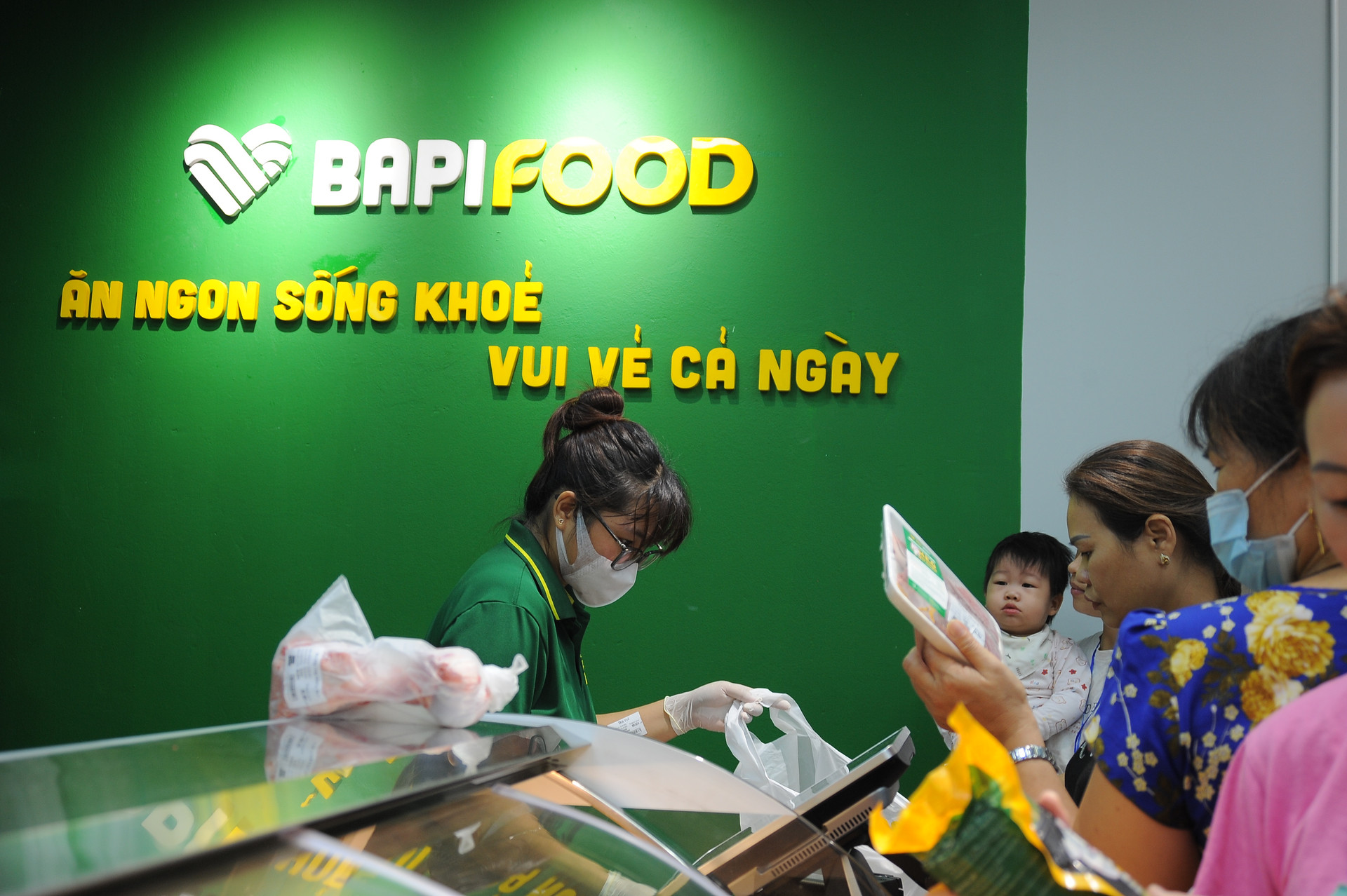 Thịt heo ăn chuối BAPI của bầu Đức đã có mặt ở Hà Nội - Ảnh 4. Thịt heo ăn chuối BAPI của bầu Đức đã có mặt ở Hà Nội - Ảnh 4.