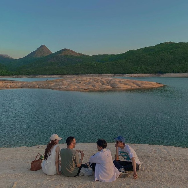 Làm mới trải nghiệm du lịch Quy Nhơn với những địa điểm cực nổi dạo gần đây - Ảnh 18.