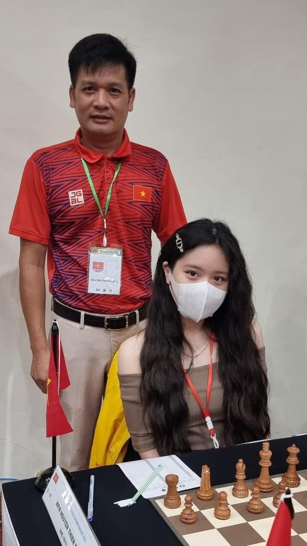  Nét đáng yêu của hot girl Việt Nam 17 tuổi vừa giành HCV cờ vua châu Á - Ảnh 2.