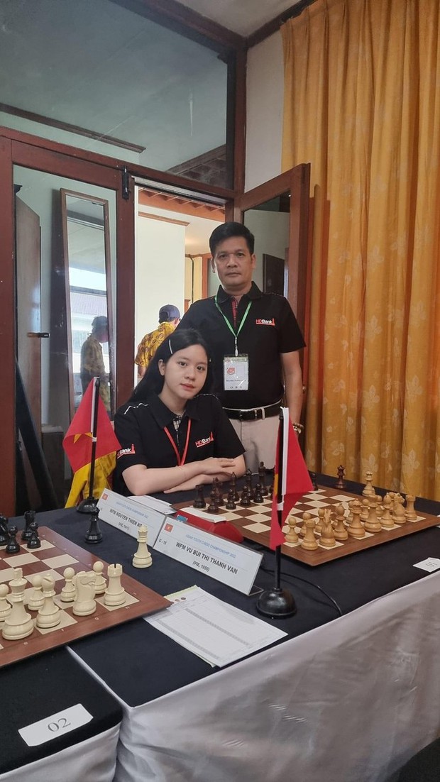  Nét đáng yêu của hot girl Việt Nam 17 tuổi vừa giành HCV cờ vua châu Á - Ảnh 1.