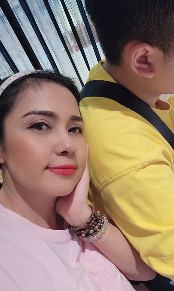 Sao Việt 24/10: Diva Thanh Lam mượn lời bài hát bày tỏ tình yêu với vị hôn phu - Ảnh 9. Sao Việt 24/10: Diva Thanh Lam mượn lời bài hát bày tỏ tình yêu với vị hôn phu - Ảnh 9.