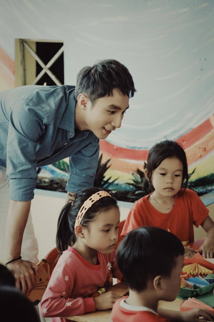 Sao Việt 24/10: Diva Thanh Lam mượn lời bài hát bày tỏ tình yêu với vị hôn phu - Ảnh 3. Sao Việt 24/10: Diva Thanh Lam mượn lời bài hát bày tỏ tình yêu với vị hôn phu - Ảnh 3.