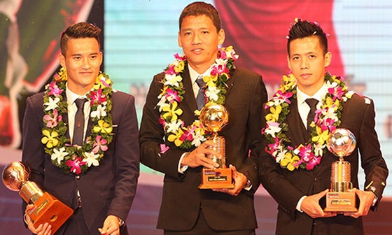 Quả bóng vàng Việt Nam 2022: Chiến thắng cho cầu thủ toàn diện nhất - Ảnh 1.