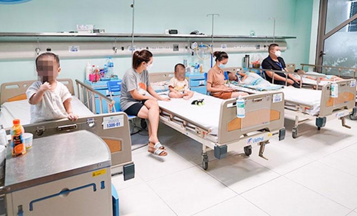 Những dịch bệnh nóng hơn cả Covid-19 ở Hà Nội - Ảnh 2.