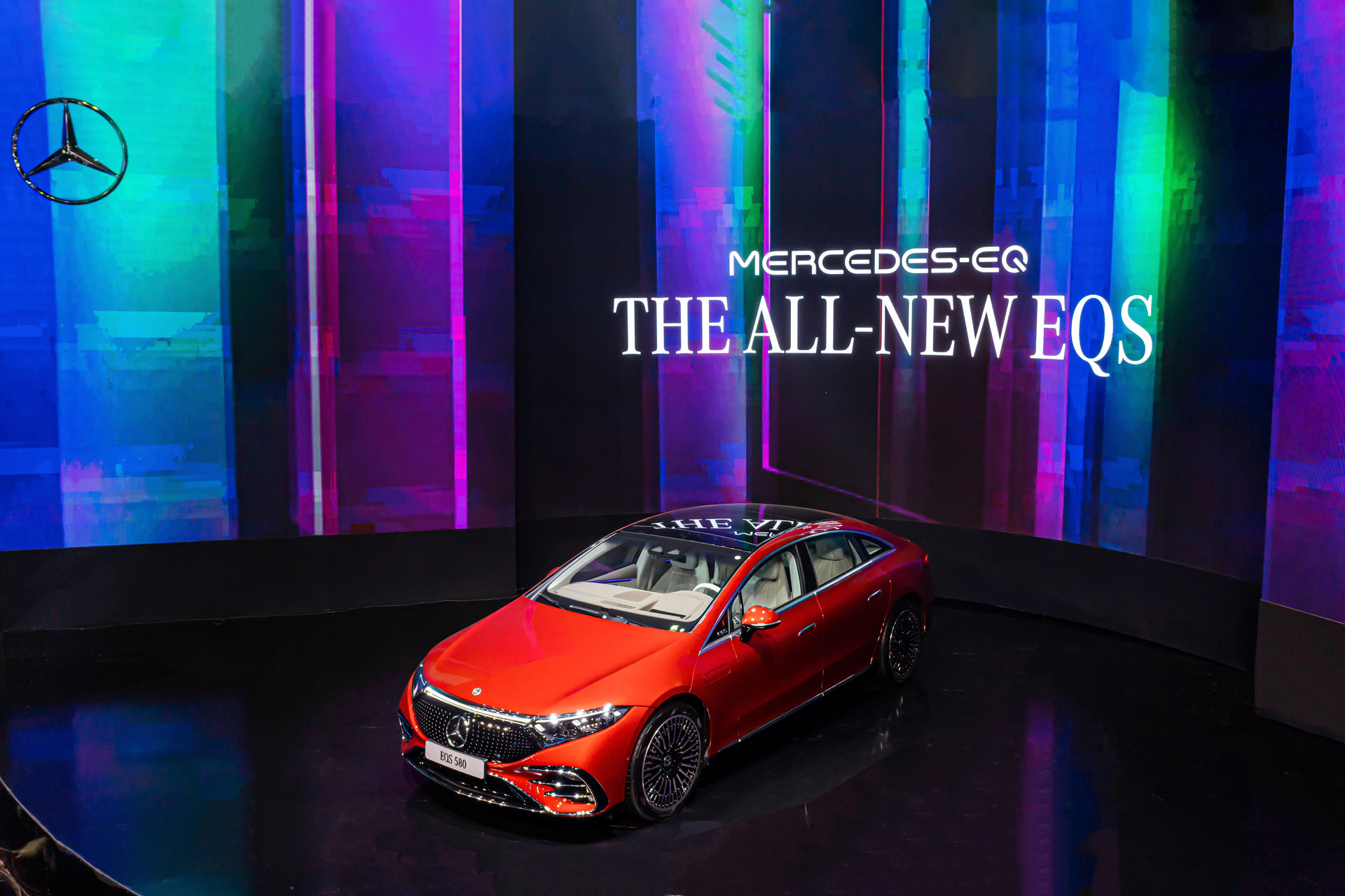Khai mạc Vietnam Motor Show, Mercedes-Benz giới thiệu xe điện giá 6 tỷ đồng - Ảnh 2. Khai mạc Vietnam Motor Show, Mercedes-Benz giới thiệu xe điện giá 6 tỷ đồng - Ảnh 2.