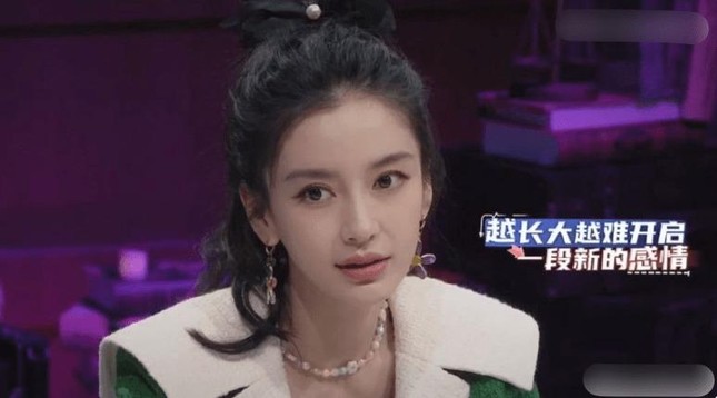 Angelababy nói lý do ly hôn Huỳnh Hiểu Minh - Ảnh 1.