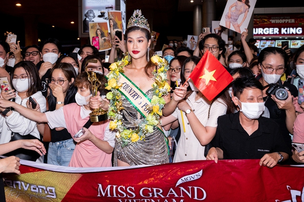 Hoa hậu Thiên Ân: Dừng lại ở Top 20 là do xui thôi, không có gì phải buồn - Ảnh 1.