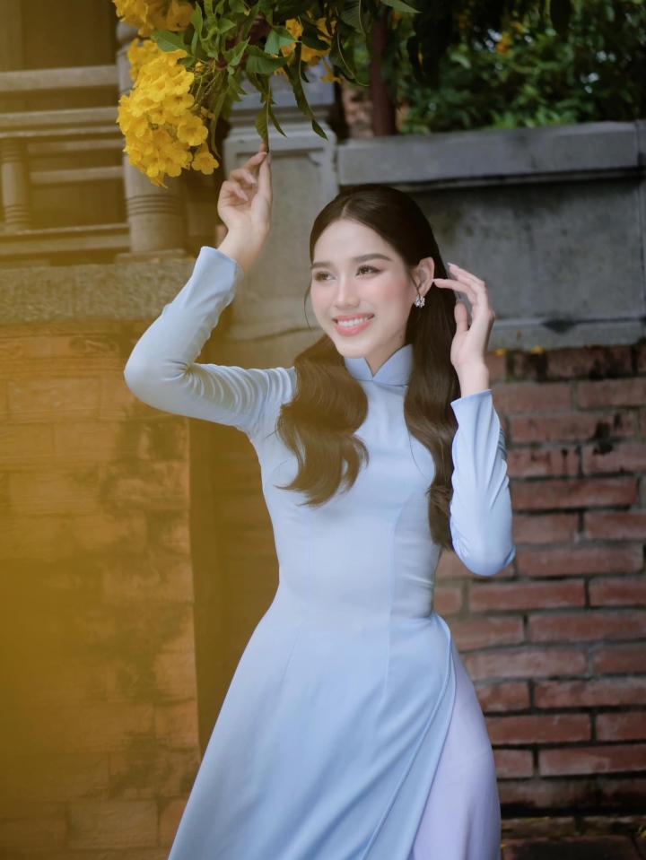 Sao Việt 27/10: Công Lý xuất ngoại, đi du lịch cùng bà xã - Ảnh 4.