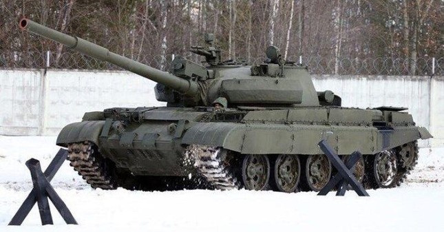 T-62M của Nga bị tấn công tại Kherson - Ảnh 4.