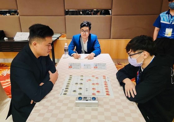 Lại Lý Huynh chơi thăng hoa, giành HCV cờ nhanh giải cờ tướng vô địch thế giới - Ảnh 1.