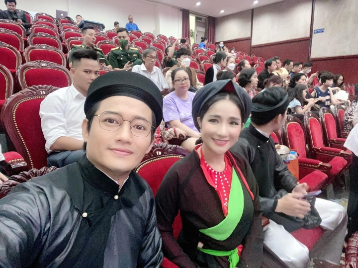 Sao Việt 3/10: Nhan sắc khác lạ của Như Quỳnh ở tuổi 52 - Ảnh 4.