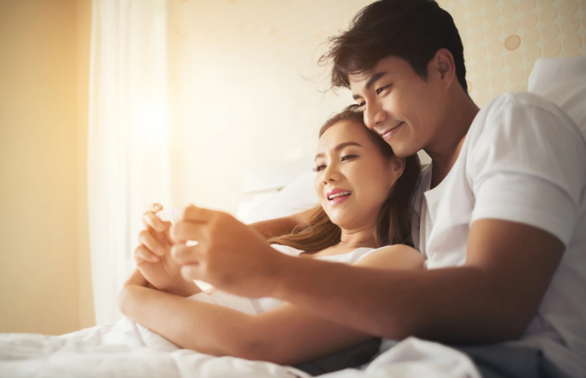 Những “sát thủ” lớn nhất hủy hoại chuyện gối chăn của các cặp đôi - Ảnh 2.