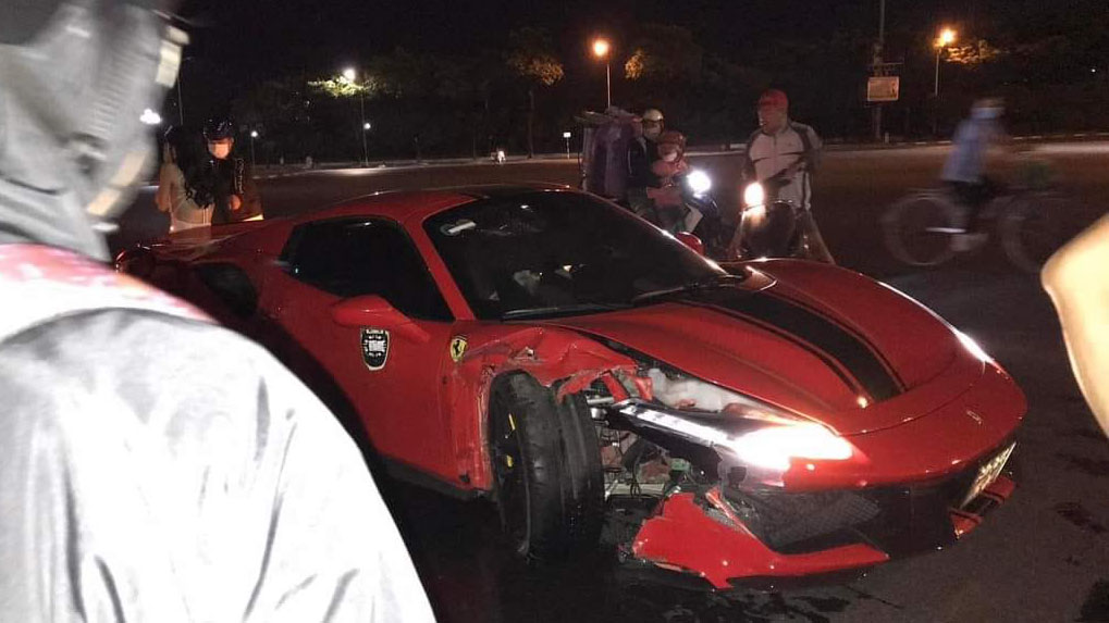 Đằng sau những bức ảnh TNGT: Lại thêm một mẫu Ferrari 488 gây tai nạn tại Hà Nội - Ảnh 9.