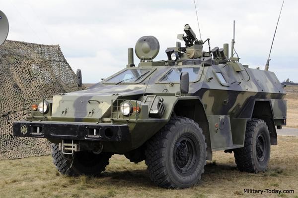 Truyền thông Nga: NATO ghen tỵ với xe bọc thép KamAZ-43269 Vystrel Nga - Ảnh 2.