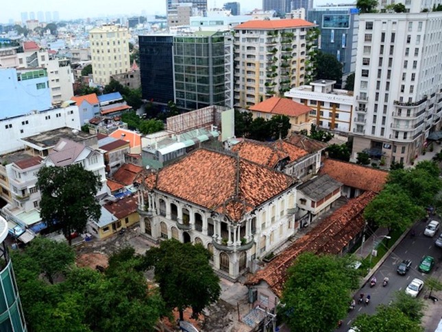 Nữ đại gia đình đám Trương Mỹ Lan là ai?