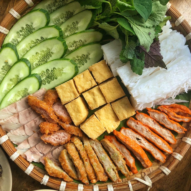 Sau bún đậu, có thêm đặc sản Hà Nội khiến ẩm thực TP.HCM “dậy sóng” - Ảnh 9.