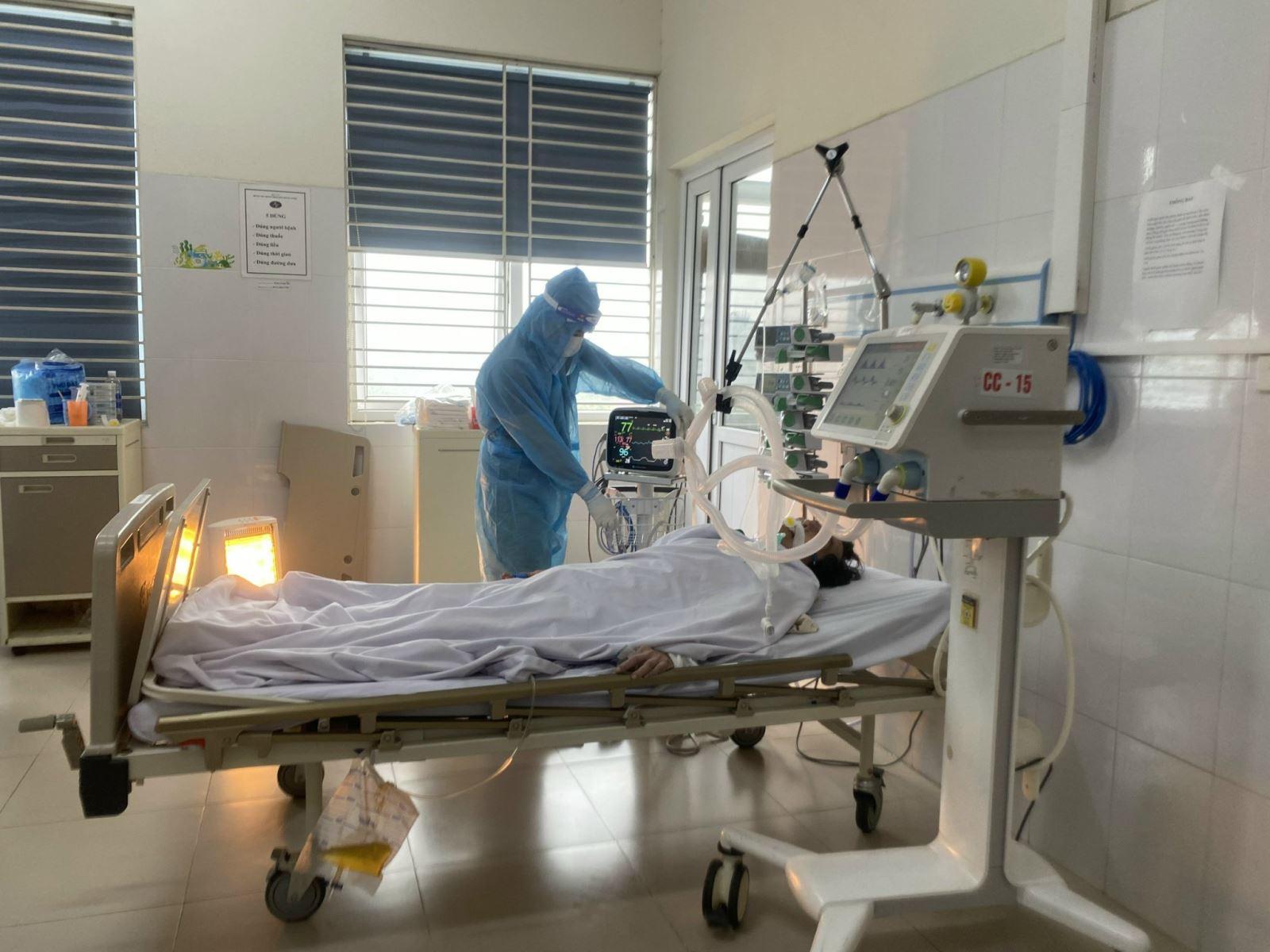 Giải bài toán thiếu điều dưỡng ở bệnh viện công - Bài cuối: ‘Có thực mới vực được đạo’ - Ảnh 1.