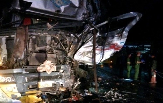 Khẩn cấp điều tra nguyên nhân tai nạn giao thông thảm khốc tại Thừa Thiên – Huế - Ảnh 3.