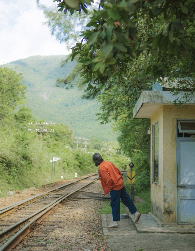 Những ga tàu lửa ở Việt Nam đẹp như trên phim, có nơi còn trở thành địa điểm du lịch nổi tiếng - Ảnh 14.