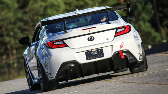 Toyota GR86 có bản thuần điện nhưng người thường không mua được - Ảnh 4. Toyota GR86 có bản thuần điện nhưng người thường không mua được - Ảnh 4.
