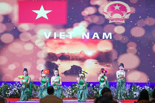 Thủ tướng Phạm Minh Chính dự lễ khai mạc Hội nghị Cấp cao ASEAN