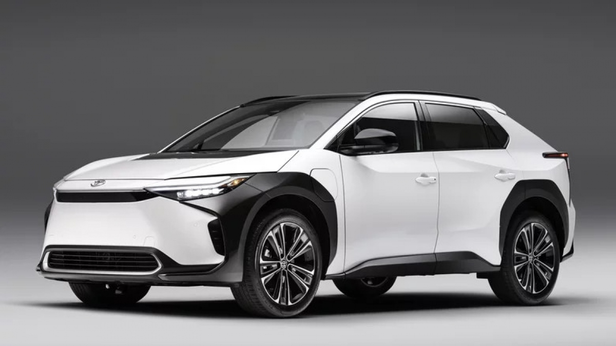 Toyota quyết tâm trở lại đường đua trong lĩnh vực xe điện - Ảnh 3. Toyota quyết tâm trở lại đường đua trong lĩnh vực xe điện - Ảnh 3.