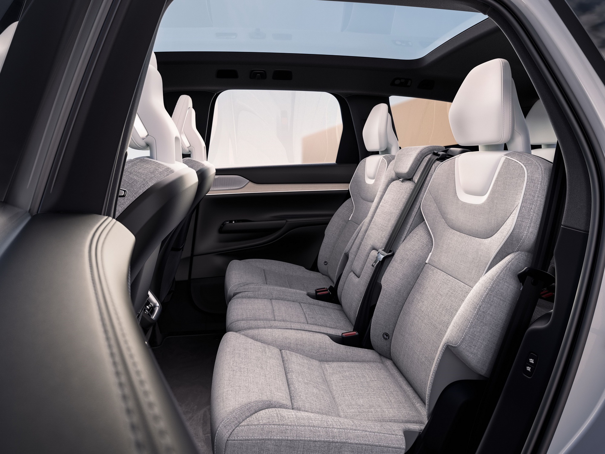 Ra mắt Volvo EX90 - Anh em chạy điện của XC90 sáng cửa về Việt Nam - Ảnh 14. Ra mắt Volvo EX90 - Anh em chạy điện của XC90 sáng cửa về Việt Nam - Ảnh 14.