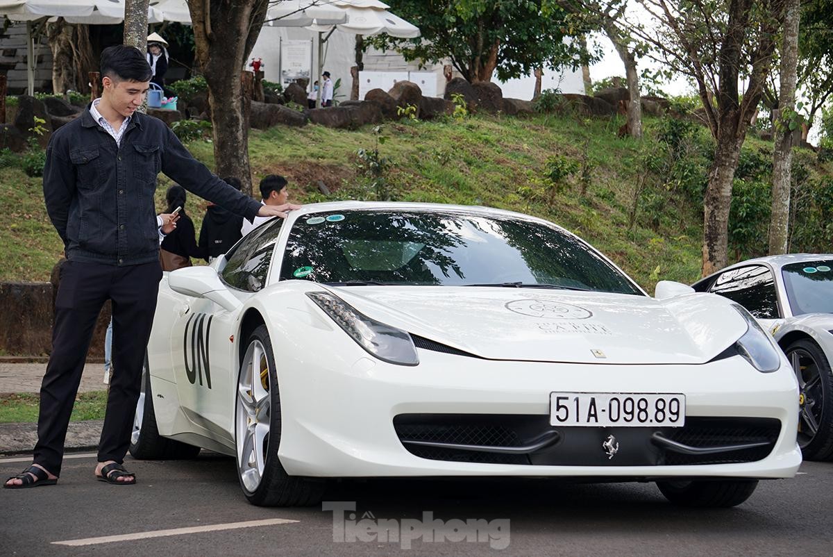 Ferrari F12 Berlinetta độ độc nhất Việt Nam - Ảnh 13. Ferrari F12 Berlinetta độ độc nhất Việt Nam - Ảnh 13.