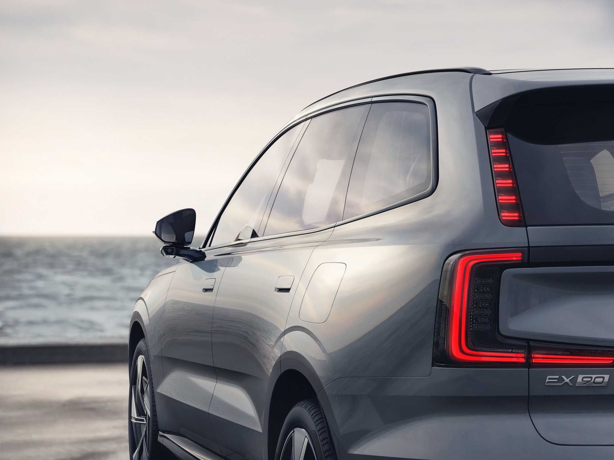 Ra mắt Volvo EX90 - Anh em chạy điện của XC90 sáng cửa về Việt Nam - Ảnh 12. Ra mắt Volvo EX90 - Anh em chạy điện của XC90 sáng cửa về Việt Nam - Ảnh 12.