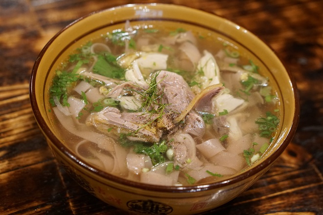 Phở Sắn: Đặc Sản Quế Sơn Gây Thích Thú Tại Đà Nẵng